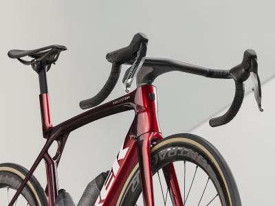 Trek Madone SLR 9 AXS M Carbon Red Smoke Produktbild 4