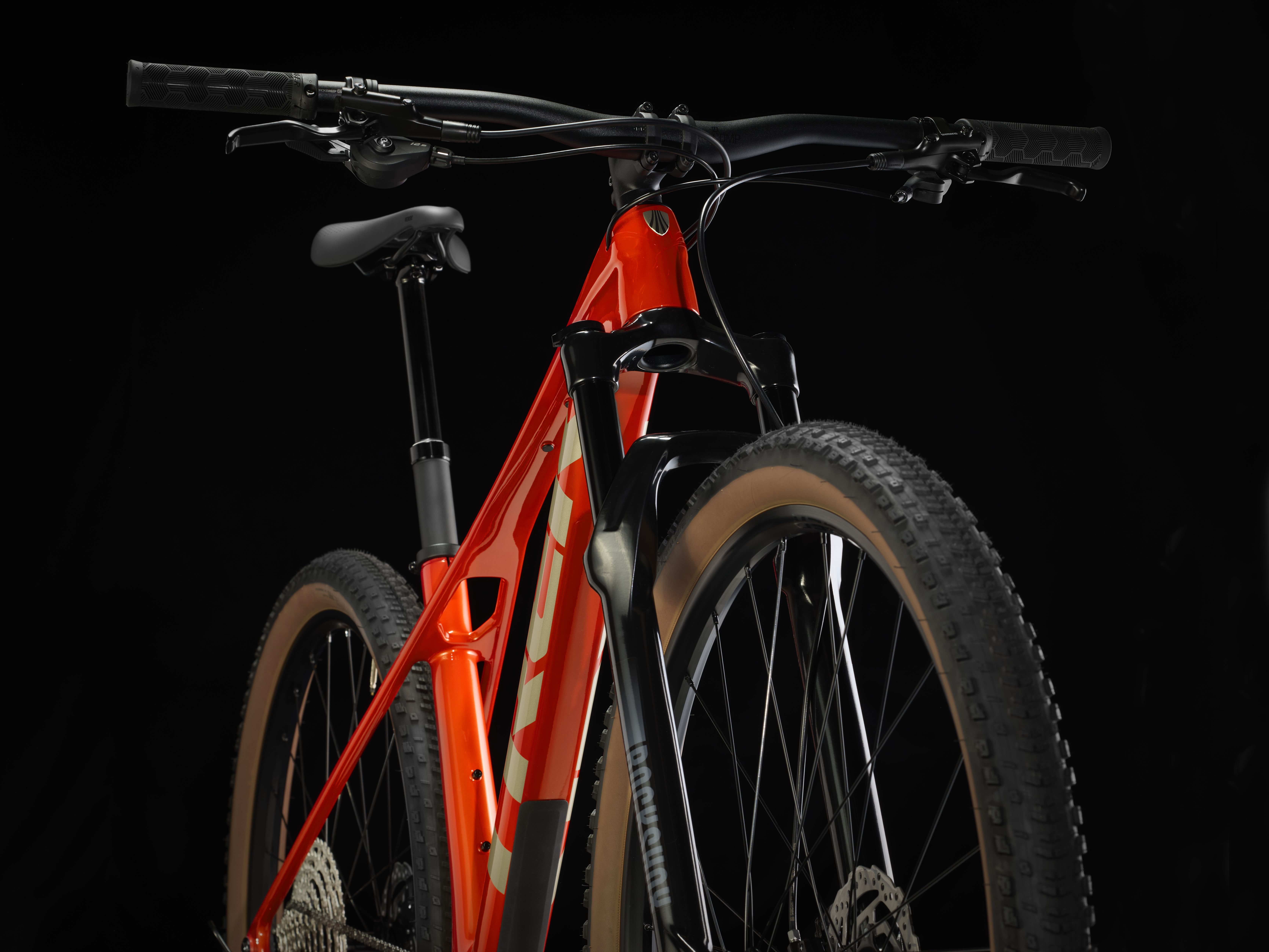 Trek Procaliber 9.5 L Lava Produktbild 9