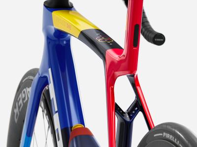 Trek Madone SLR 7 AXS M Team Replica Produktbild 3