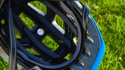 Bontrager Helm Bontrager Solstice S/M Radioactive Yellow CE Produktbild 15